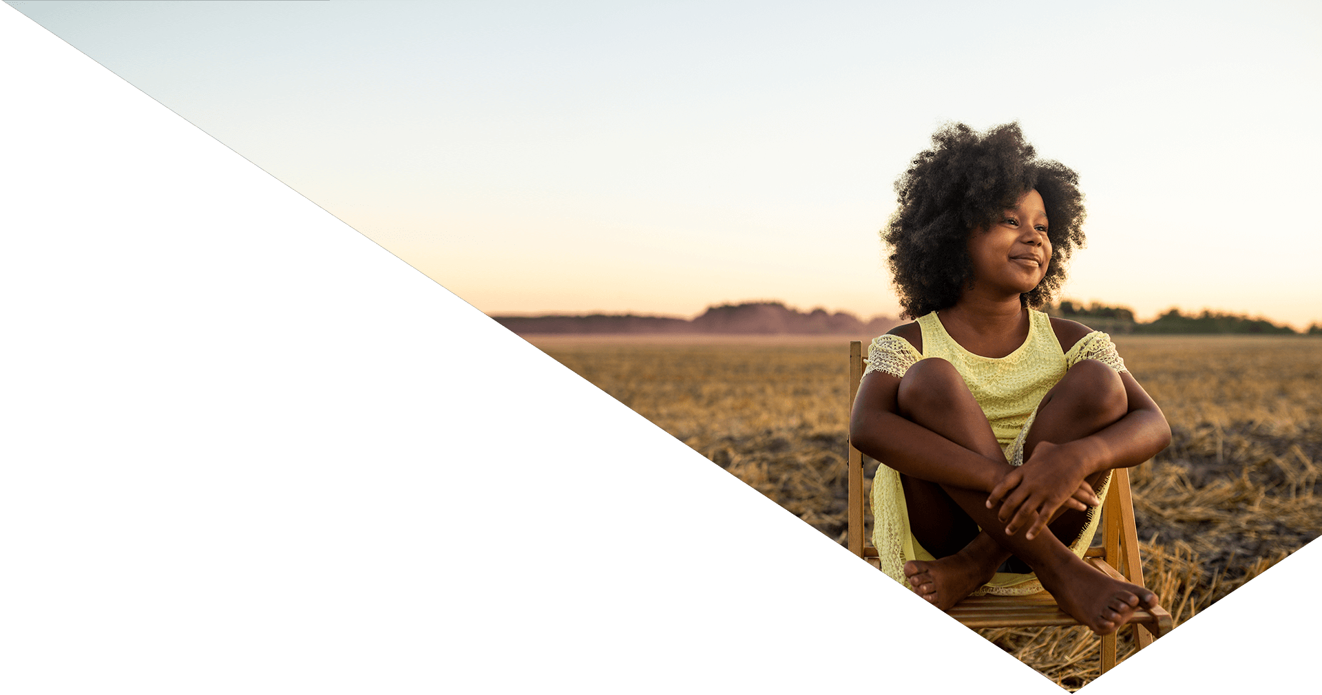 sustaining-income-header-girl-in-field